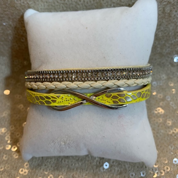 New NIB silver & yellow snakeskin wrap bracelet - Picture 3 of 7